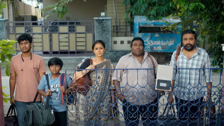 【先着プレゼント】 2/6(金)より『ツーリストファミリー』