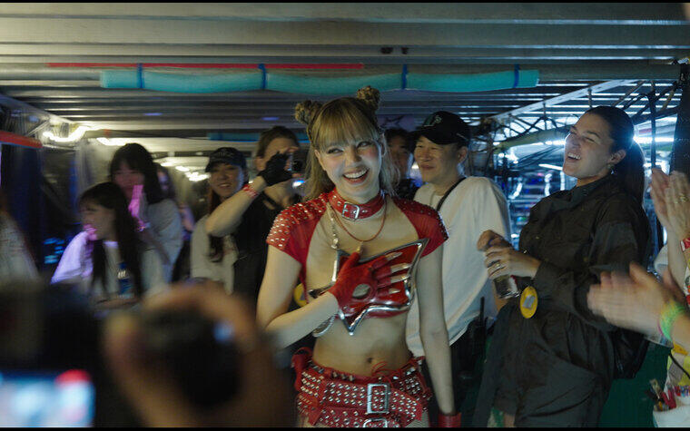 MONA STILLS_03.jpg