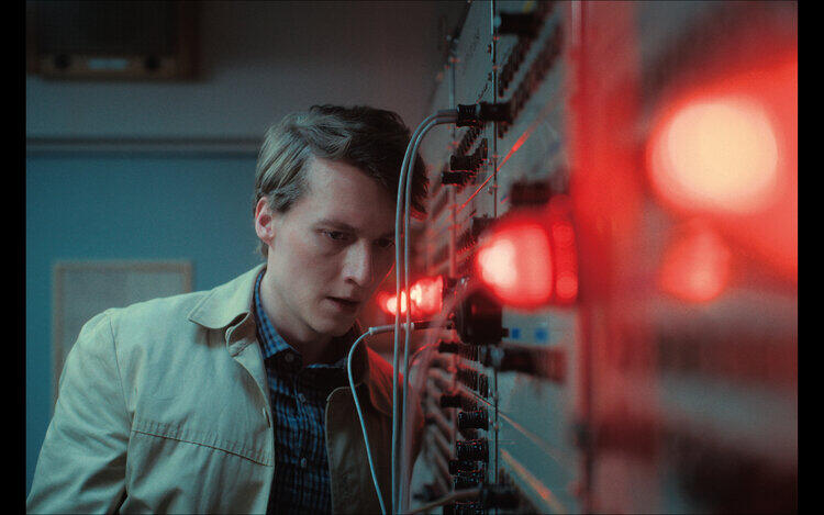 プラハの春 不屈のラジオ報道12 / 12 [金] 公開